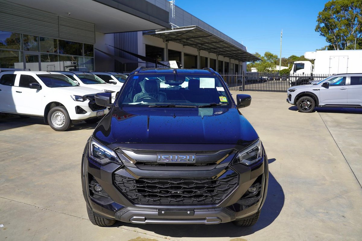 2025 Isuzu D-MAX image 8