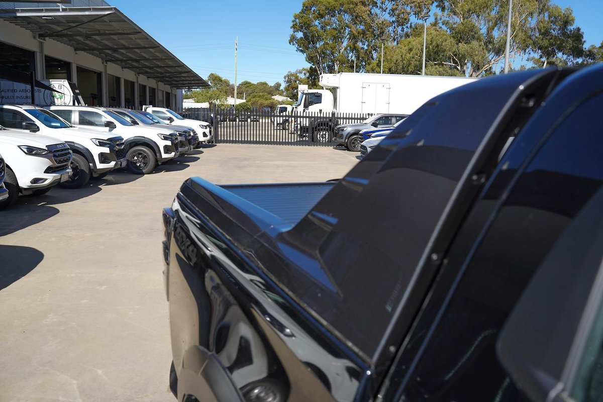 2025 Isuzu D-MAX image 11