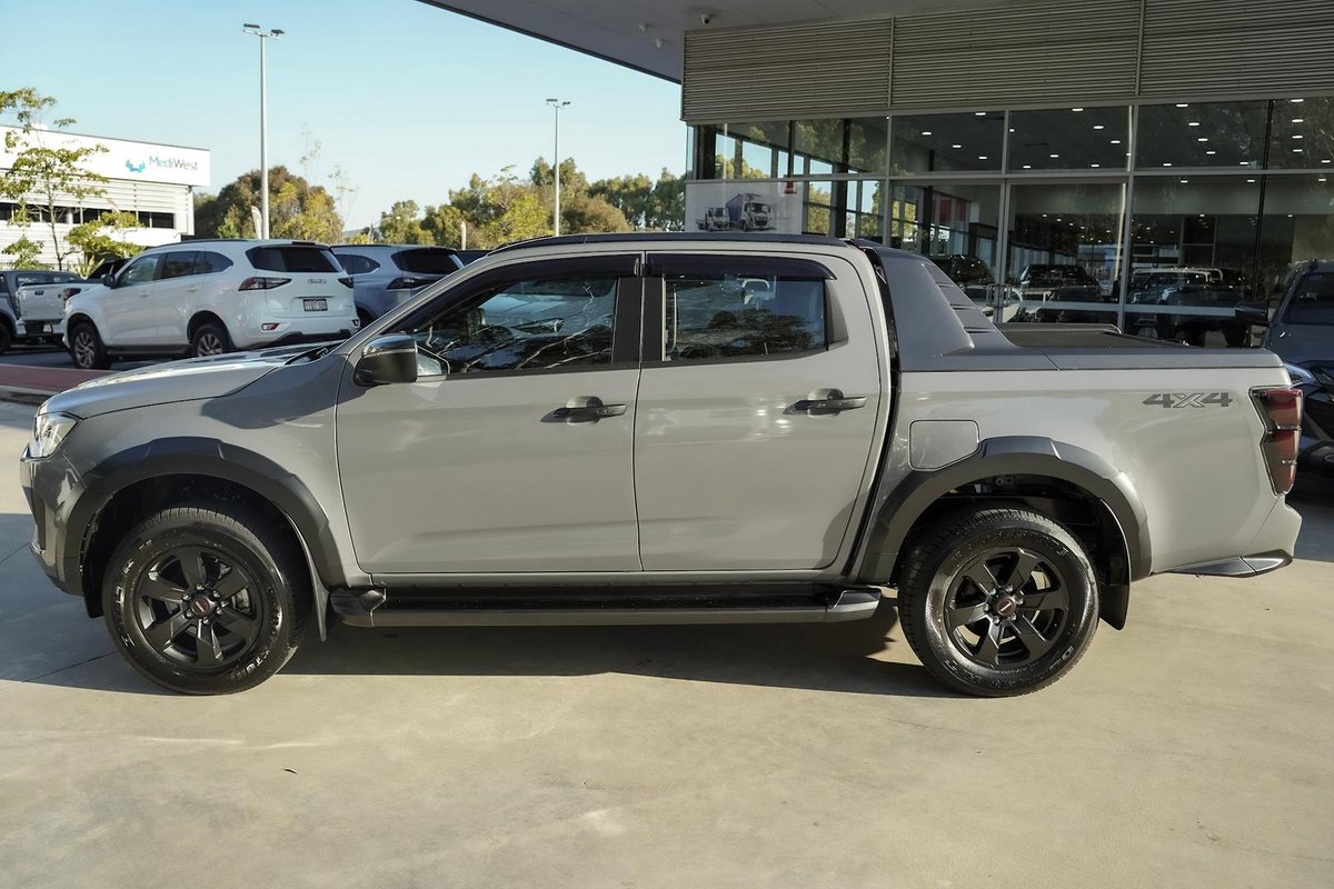 2025 Isuzu D-MAX image 5