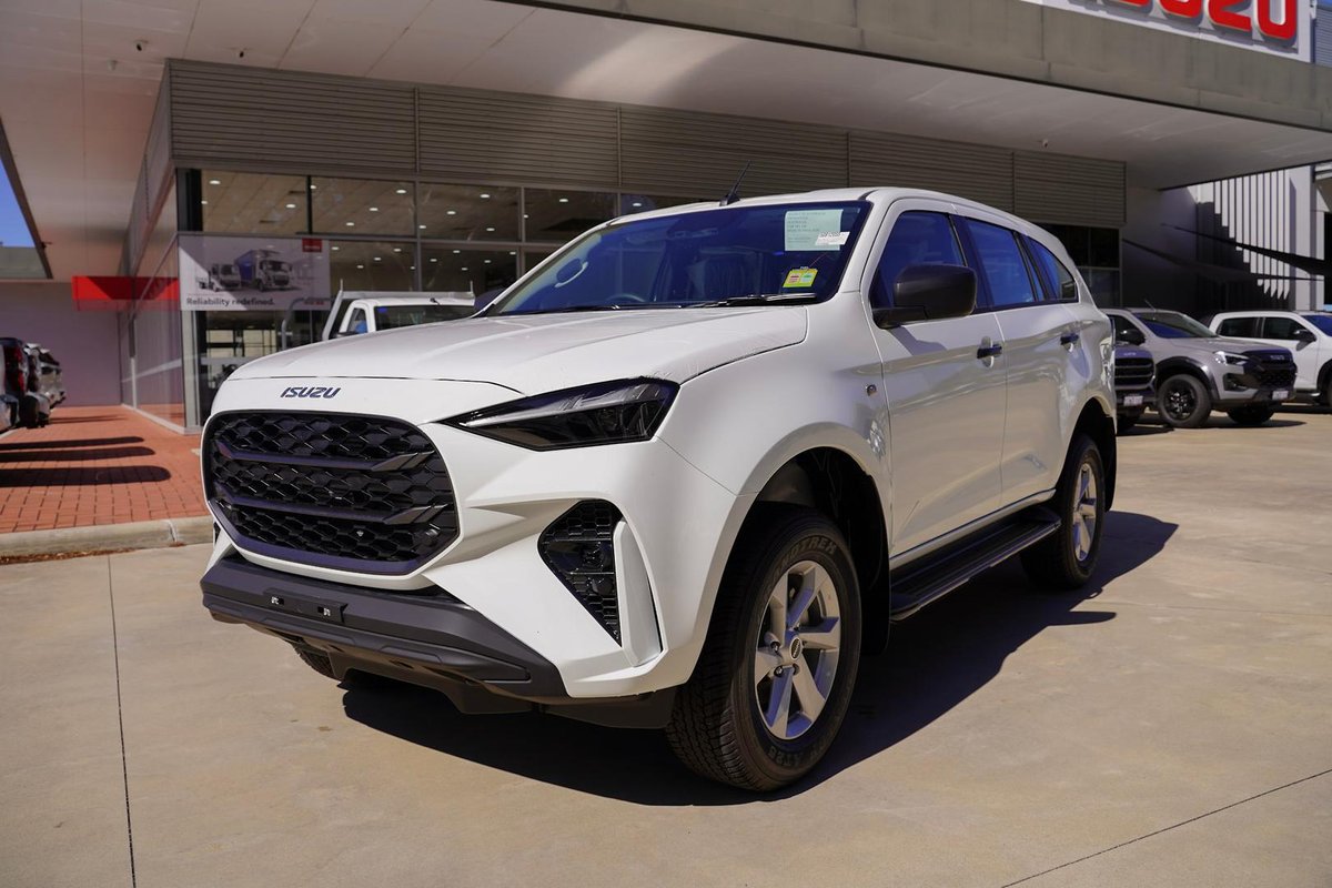 2025 Isuzu MU-X image 7