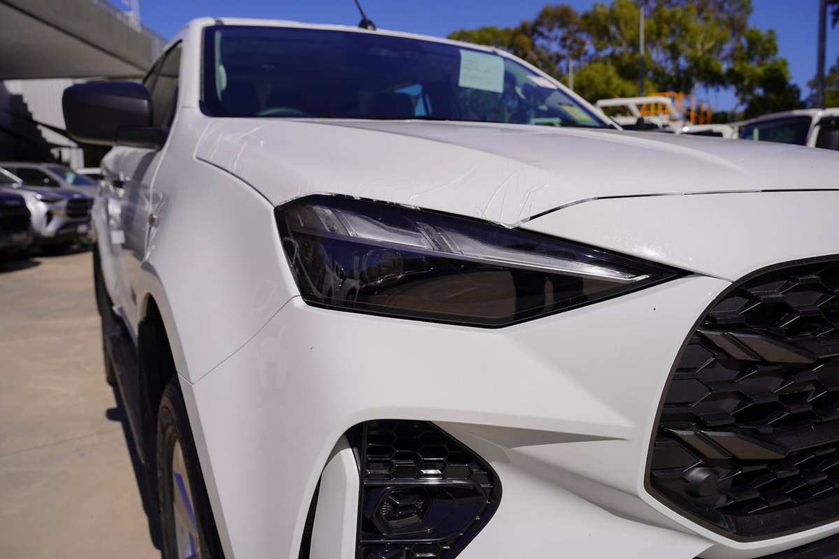 2025 Isuzu MU-X image 10