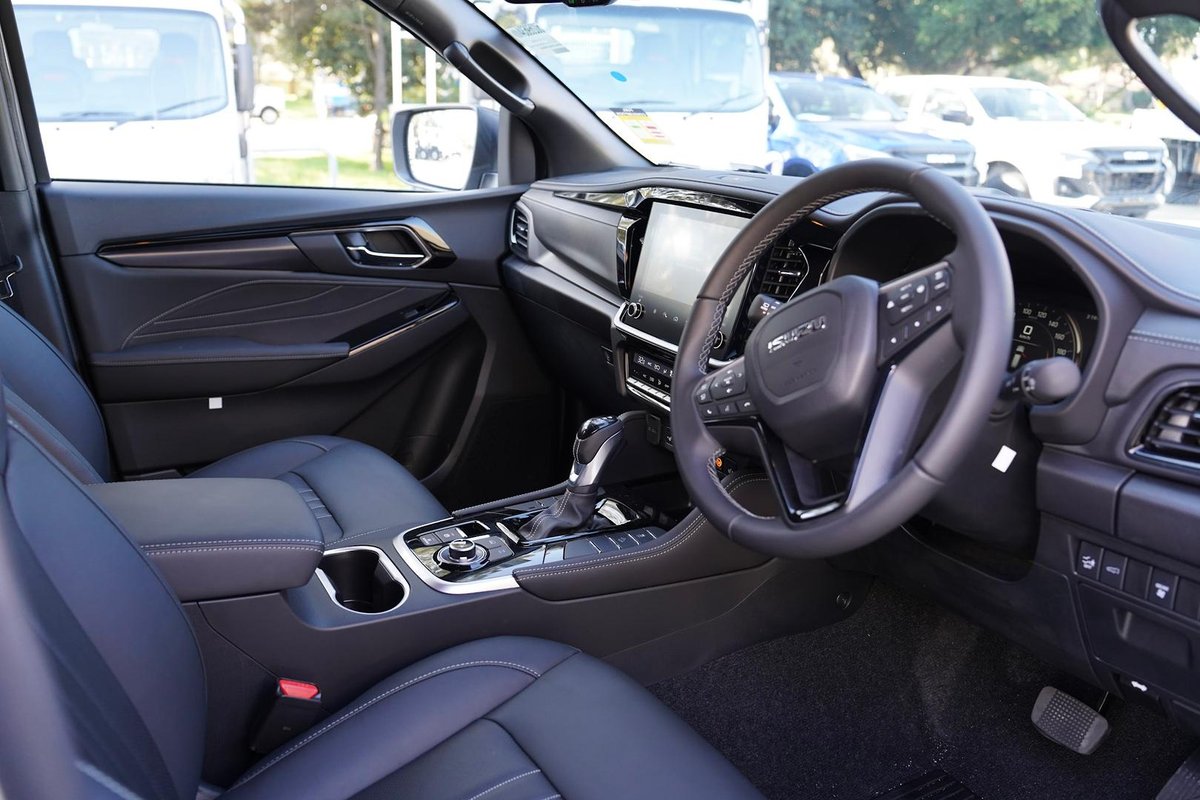 2025 Isuzu MU-X LS-T MY25.5 4X4 Dual Range image 14