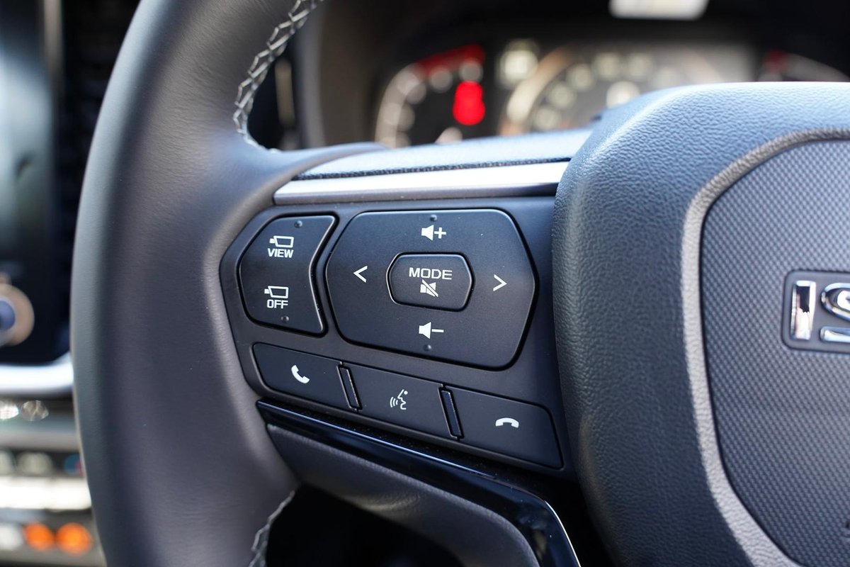 2025 Isuzu MU-X LS-T MY25.5 4X4 Dual Range image 16