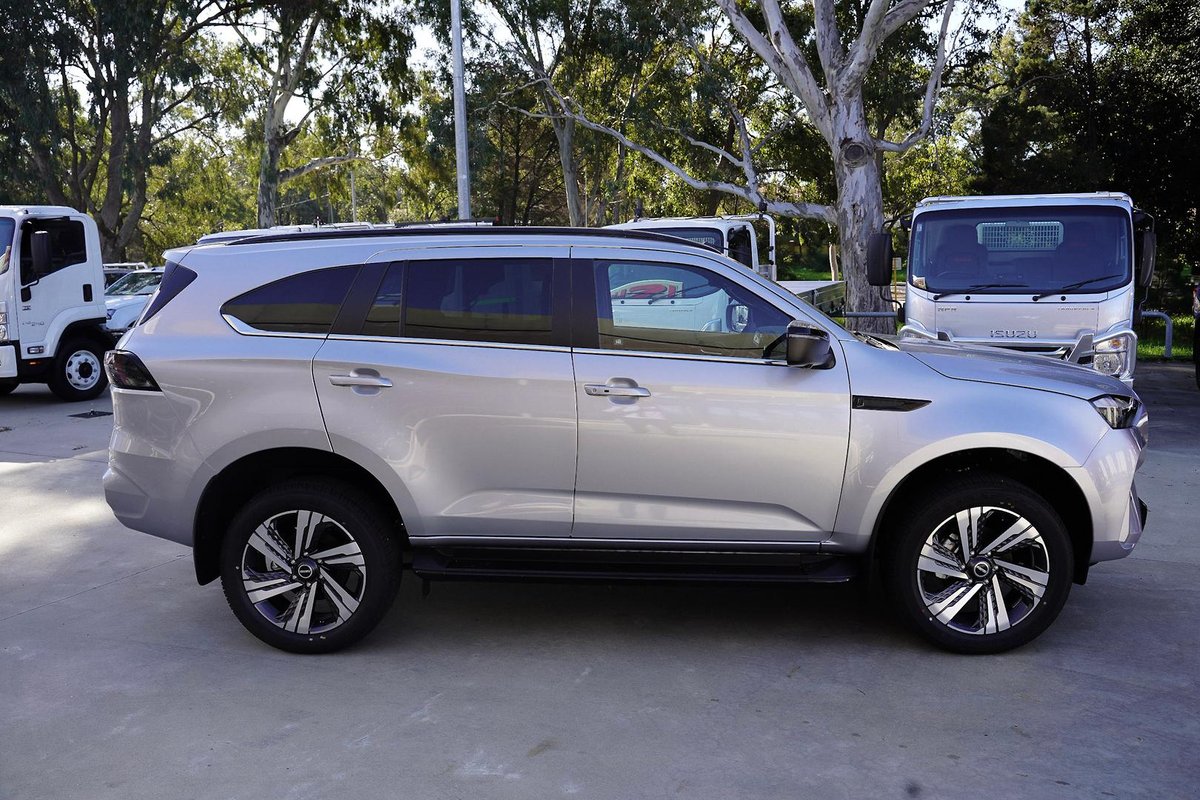 2025 Isuzu MU-X LS-T MY25.5 4X4 Dual Range image 2