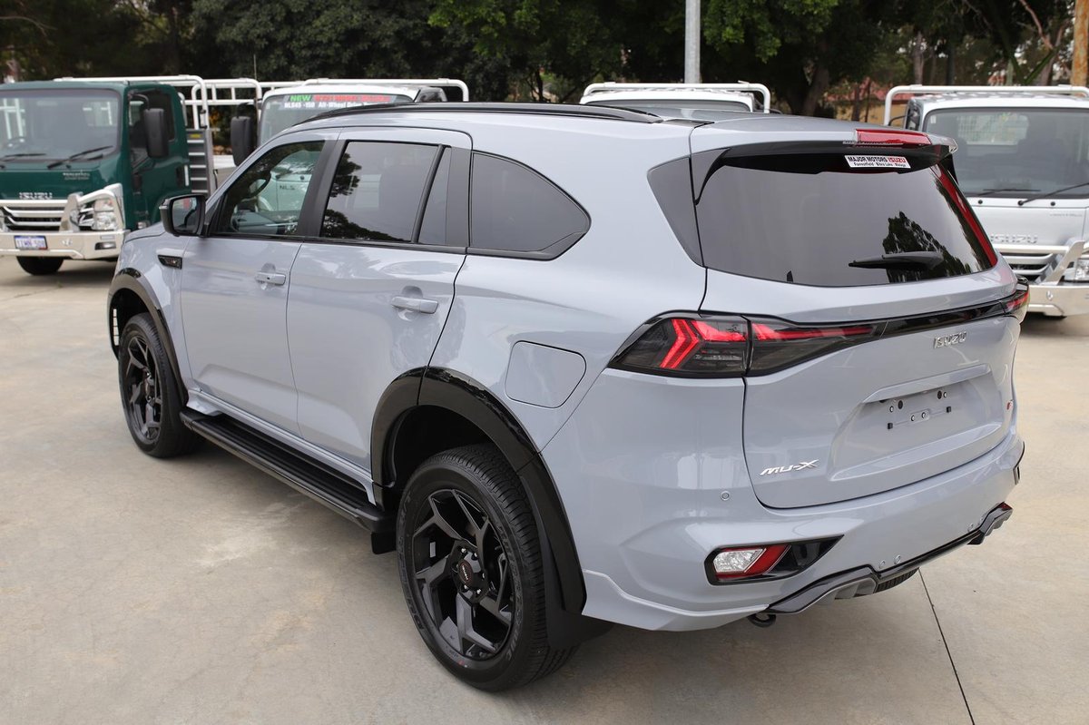 2025 Isuzu MU-X image 5