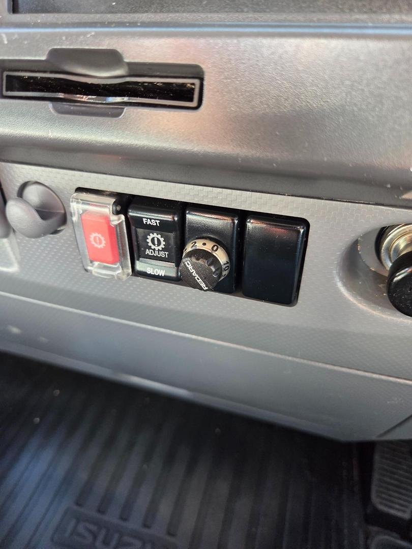 2015 Isuzu Npr200 Amt Car License Tray image 8