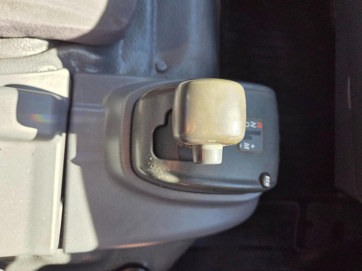 2015 Isuzu Npr200 Amt Car License Tray image 17