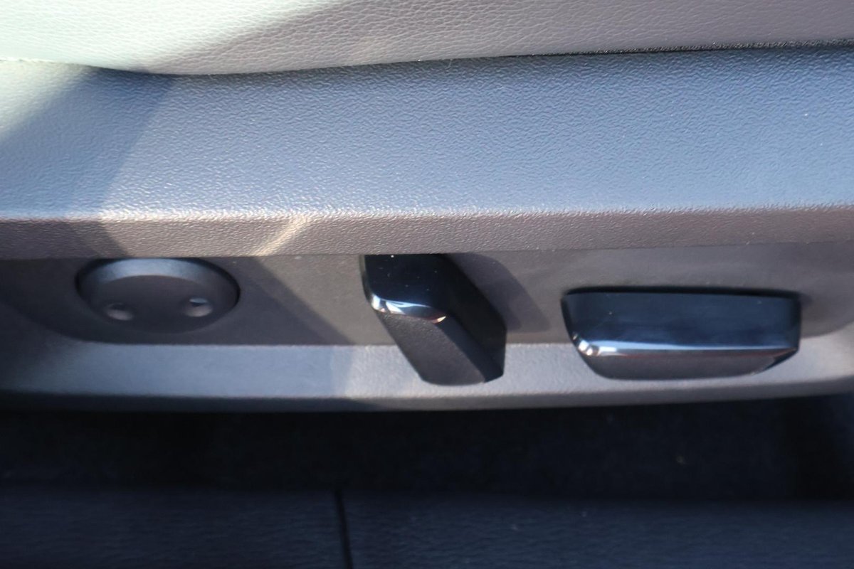 2021 Mitsubishi Outlander image 25