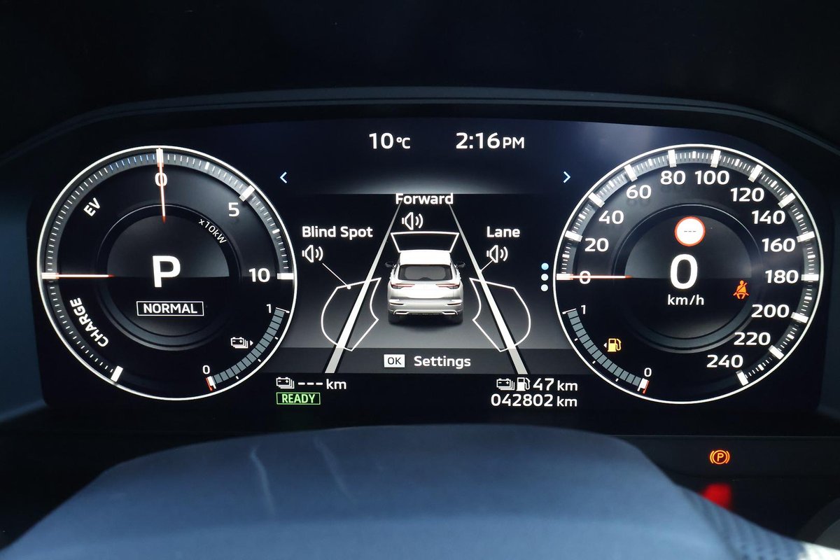 2021 Mitsubishi Outlander image 13