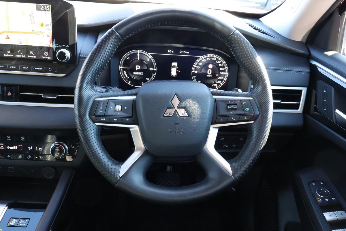 2021 Mitsubishi Outlander image 10