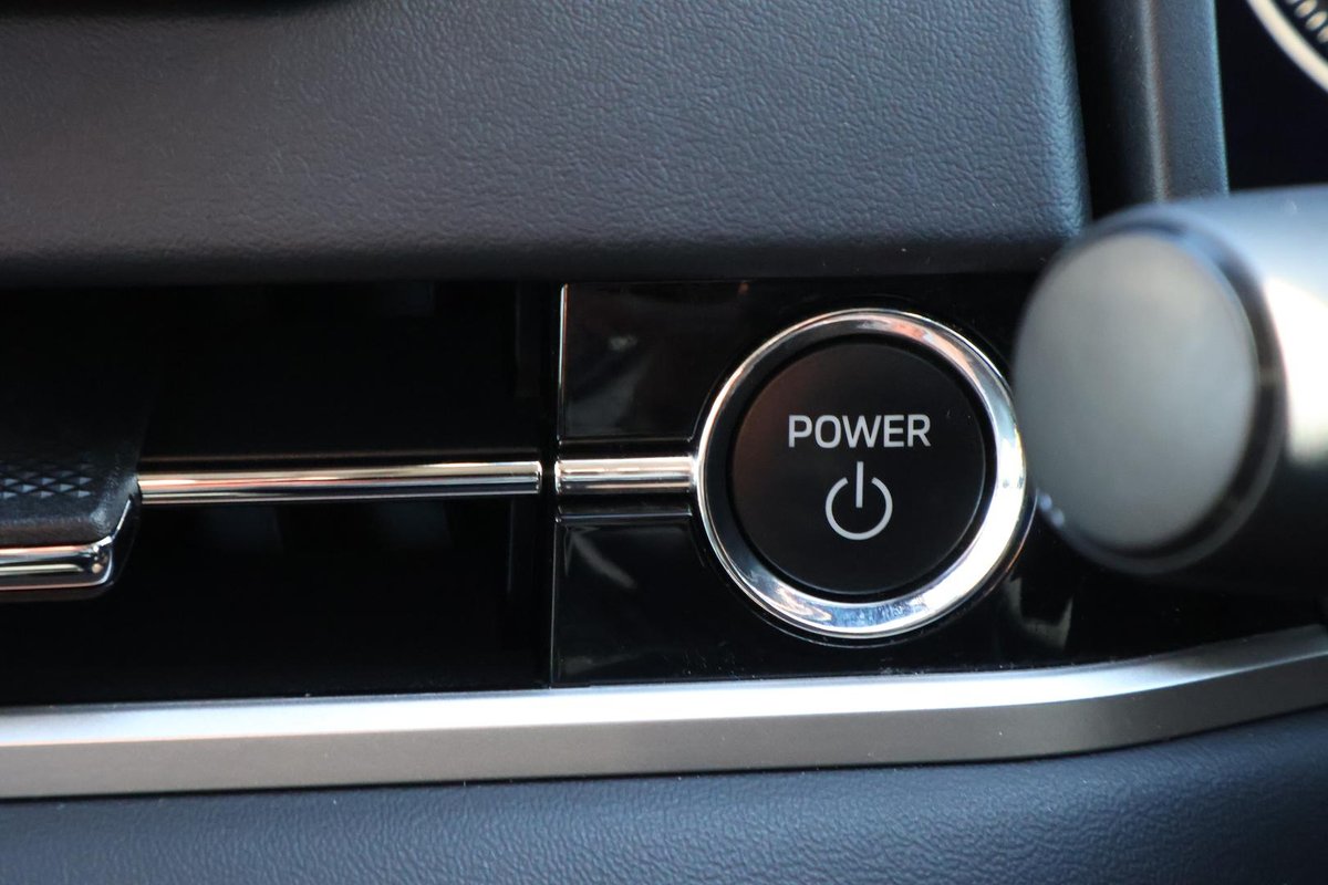 2021 Mitsubishi Outlander image 17