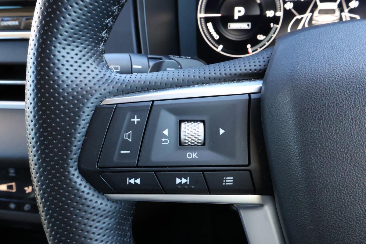2021 Mitsubishi Outlander image 11