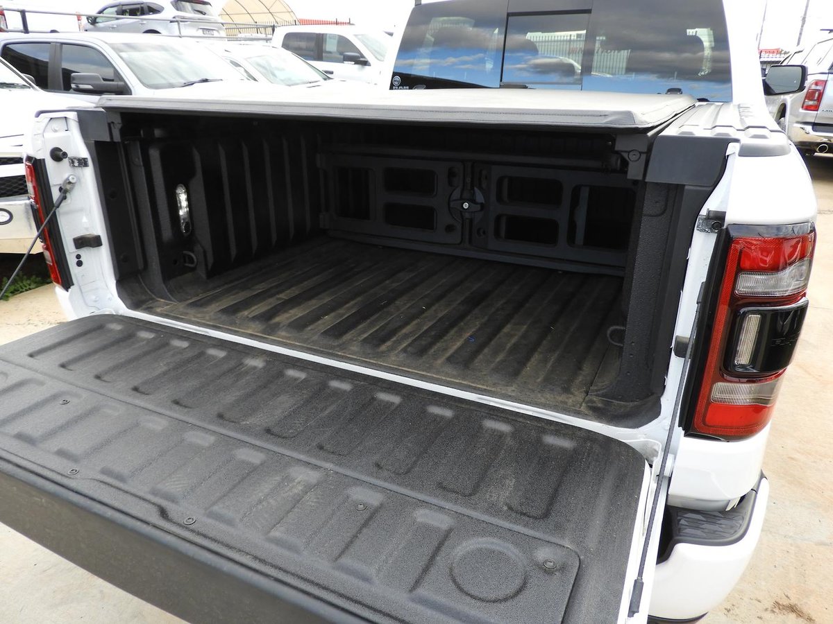 2022 RAM 1500 Limited RamBox DT MY22 4X4 Dual Range image 11