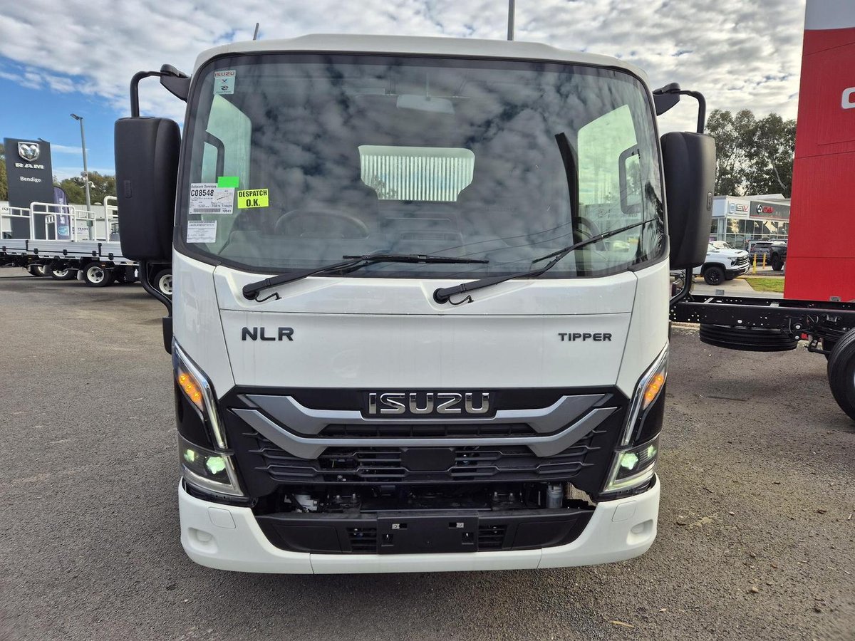 2026 Isuzu N Series NLR 45-150 DT D25 Tipper image 2