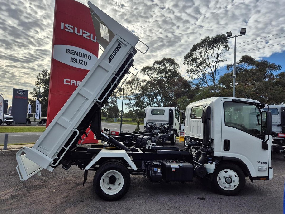 2026 Isuzu N Series NLR 45-150 DT D25 Tipper image 10