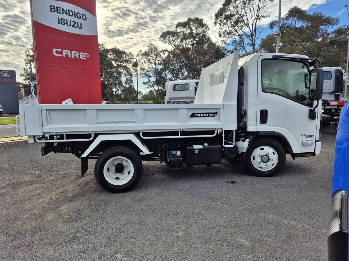 2026 Isuzu N Series NLR 45-150 DT D25 Tipper image 8