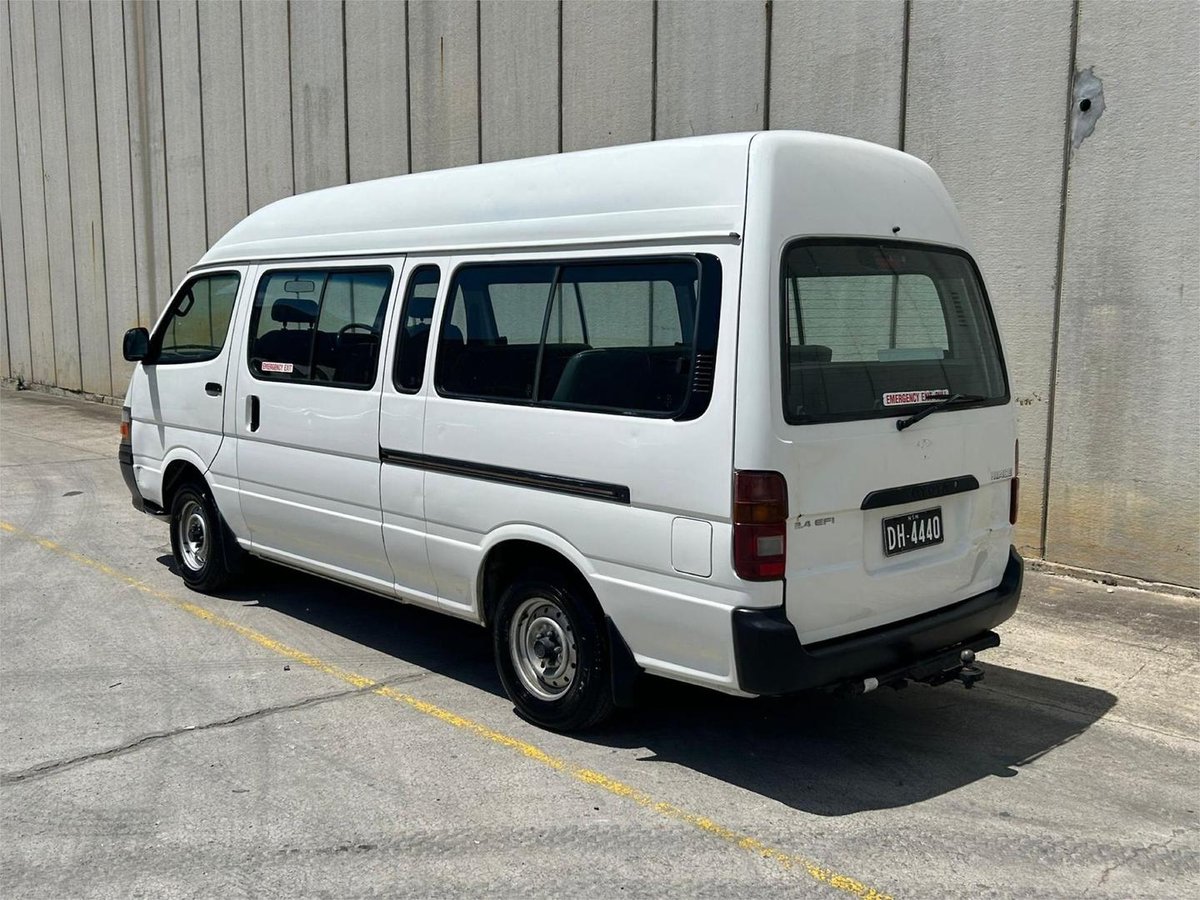 1999 Toyota Hiace image 3