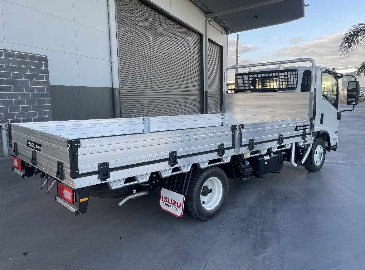 2025 Isuzu N Series image 8