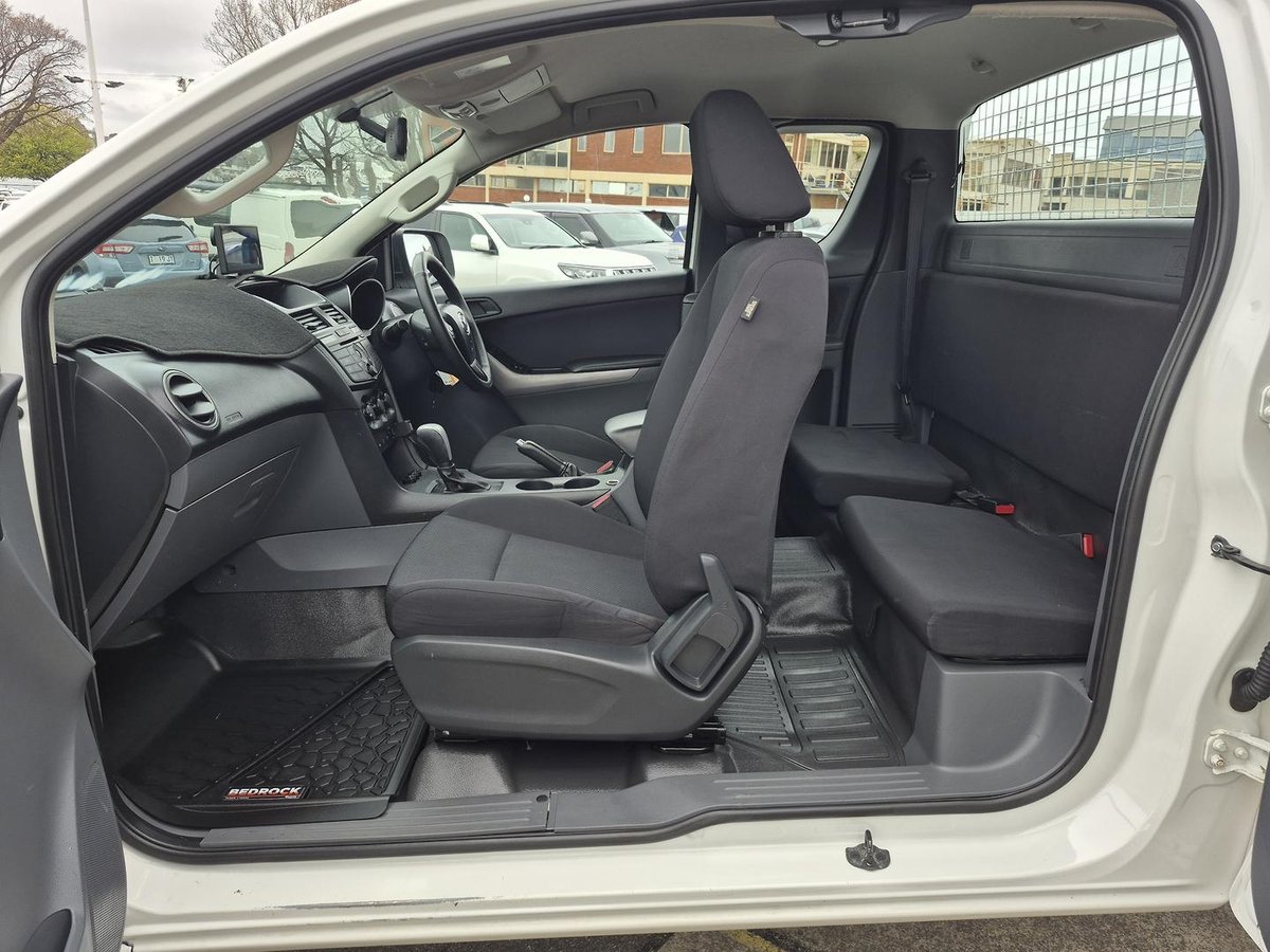2016 Mazda BT-50 XT UR 4X4 Dual Range image 9
