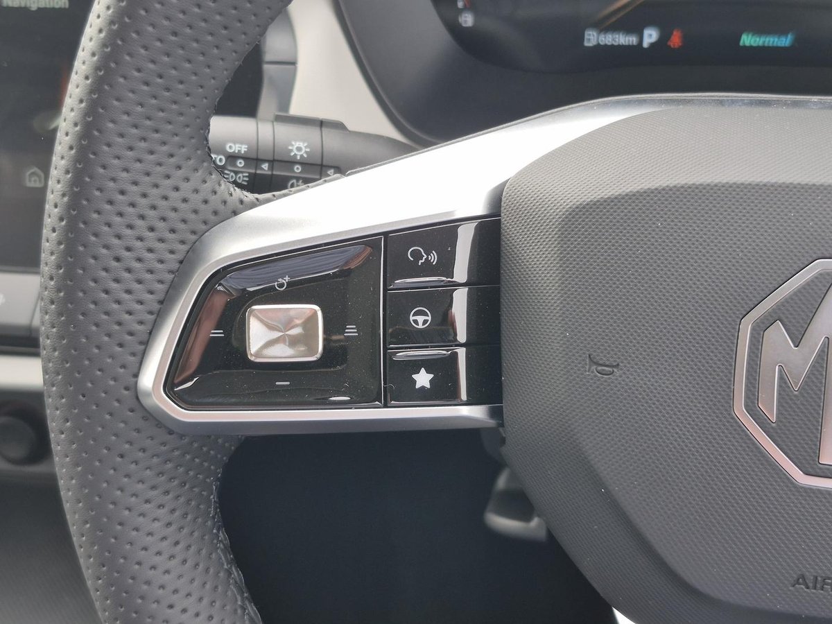 2025 MG ZS Essence Turbo ZS32 MY25.5 image 14