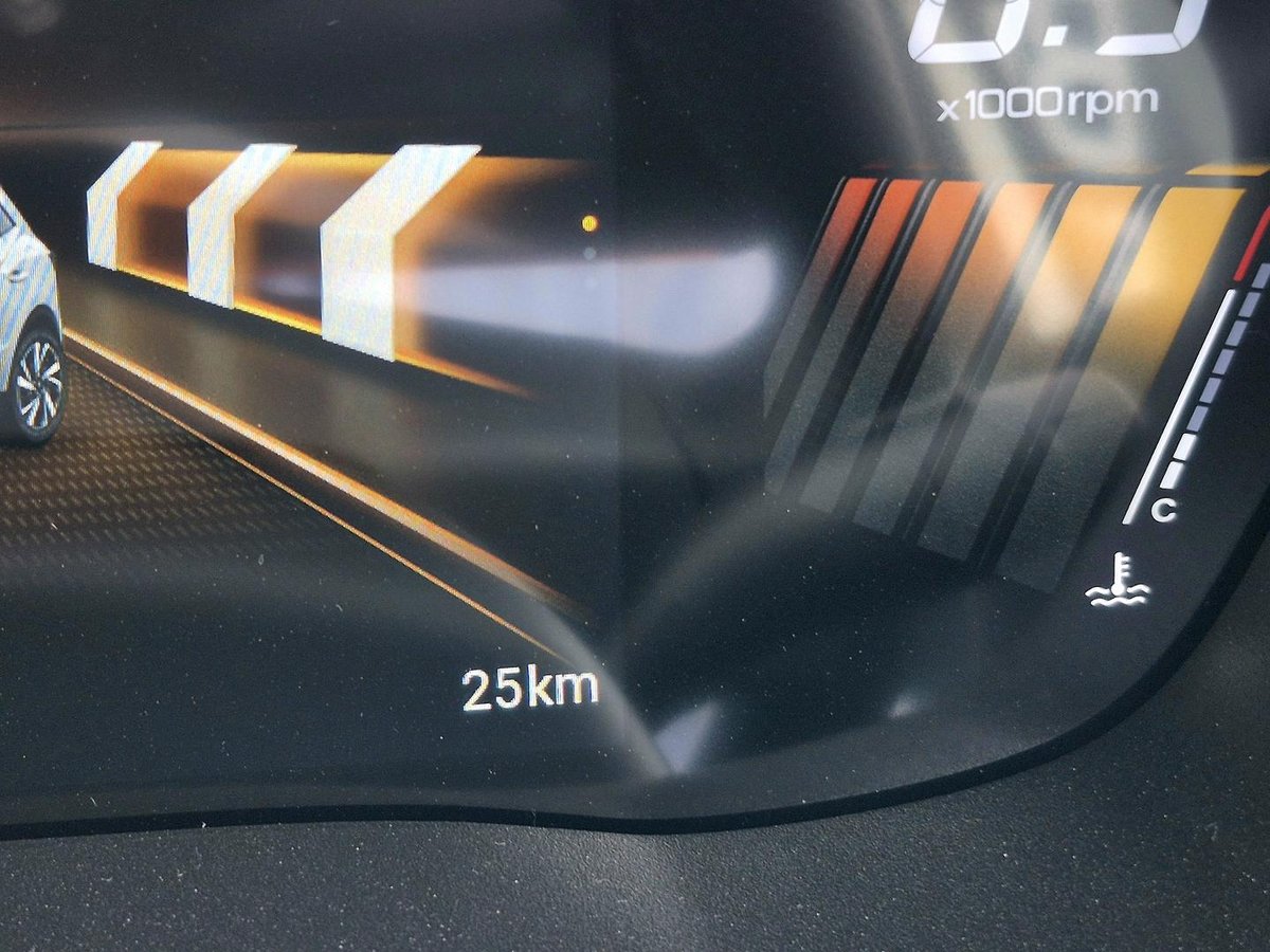 2025 MG ZS Essence Turbo ZS32 MY25.5 image 17