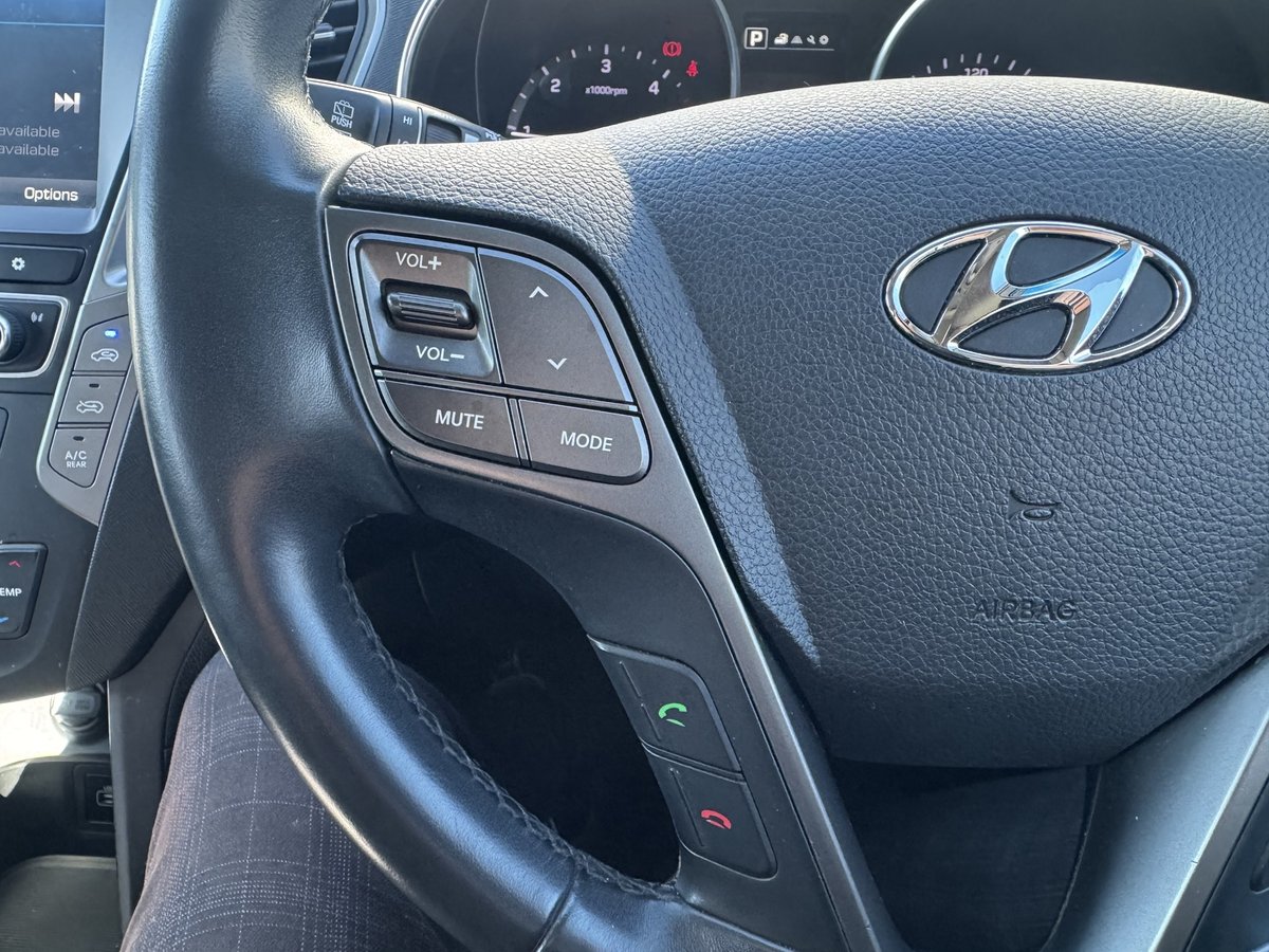2016 Hyundai Santa Fe Highlander DM3 Series II MY17 4X4 On Demand image 23