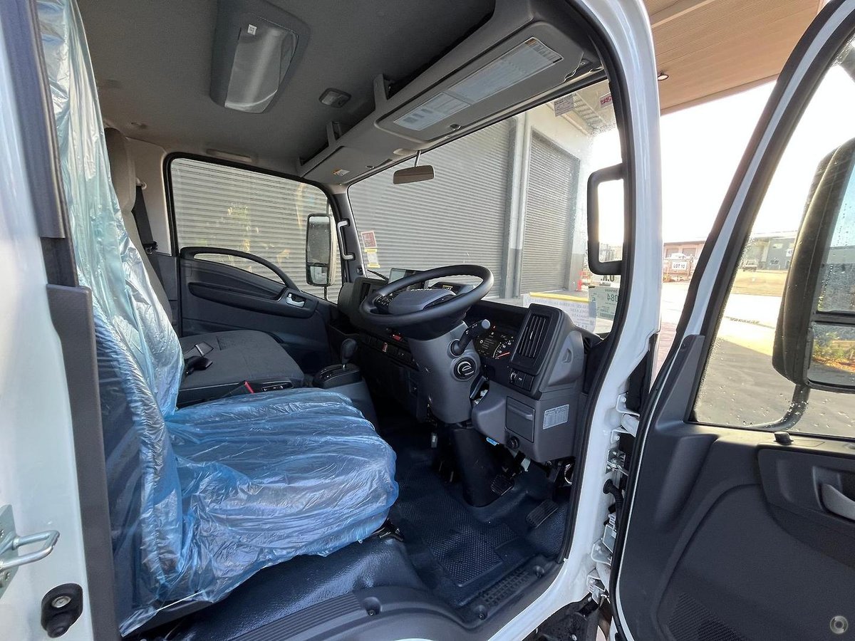2026 Isuzu N Series image 10