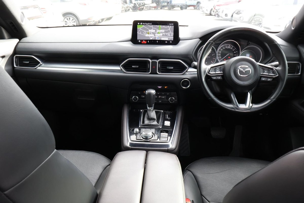 2022 Mazda CX-8 Touring KG Series image 8