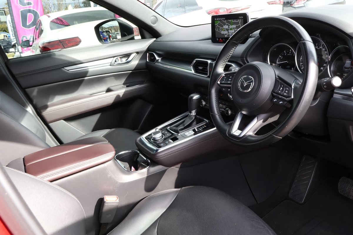 2022 Mazda CX-8 Touring KG Series image 7