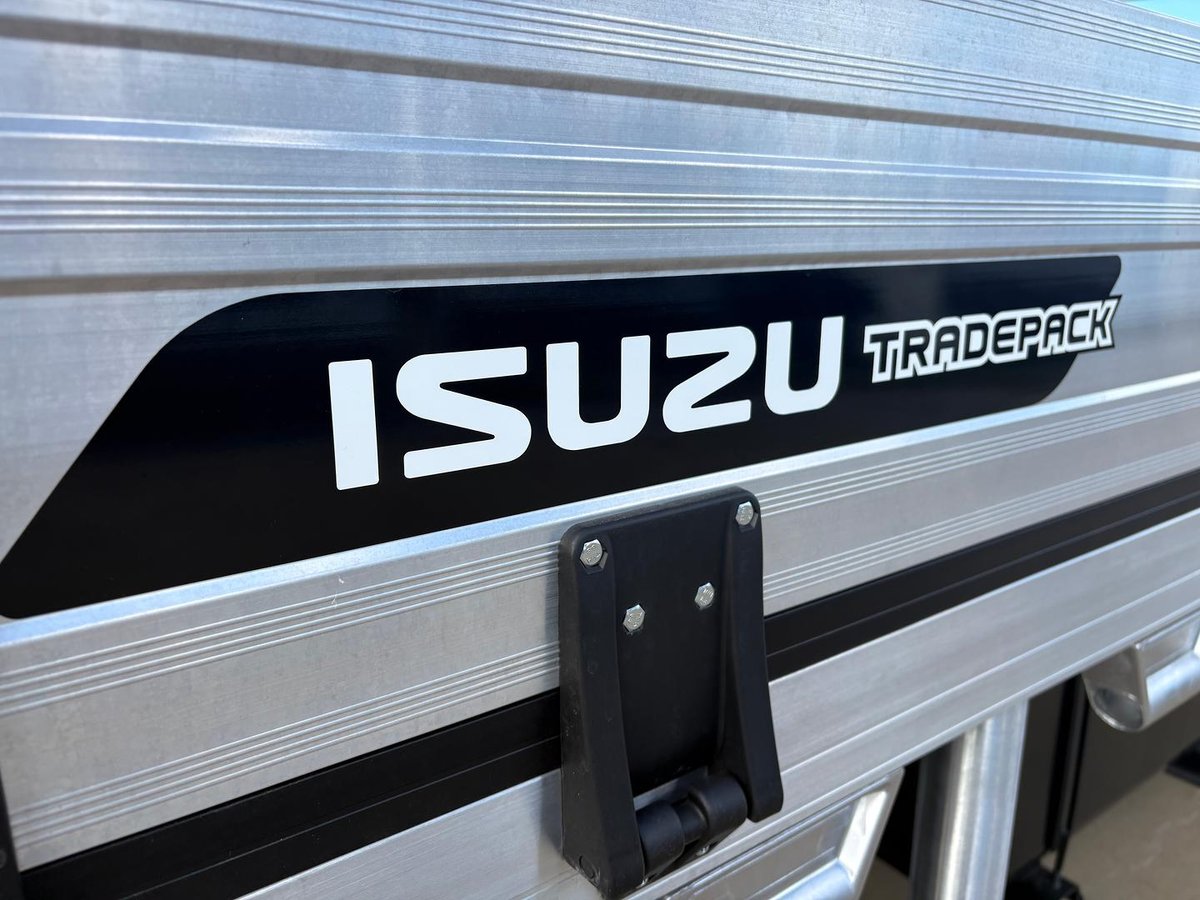 2026 Isuzu N Series image 7