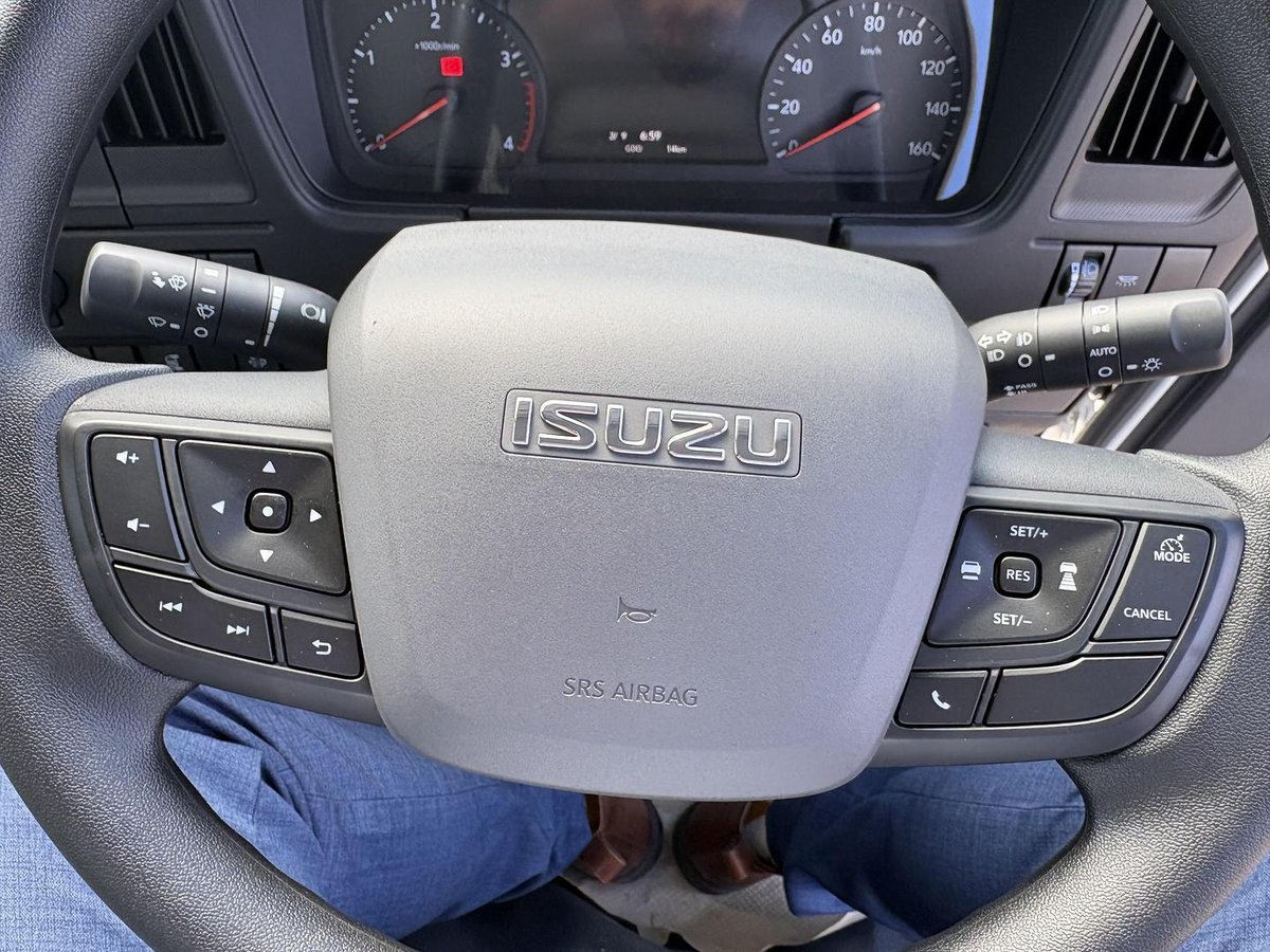 2026 Isuzu N Series image 18