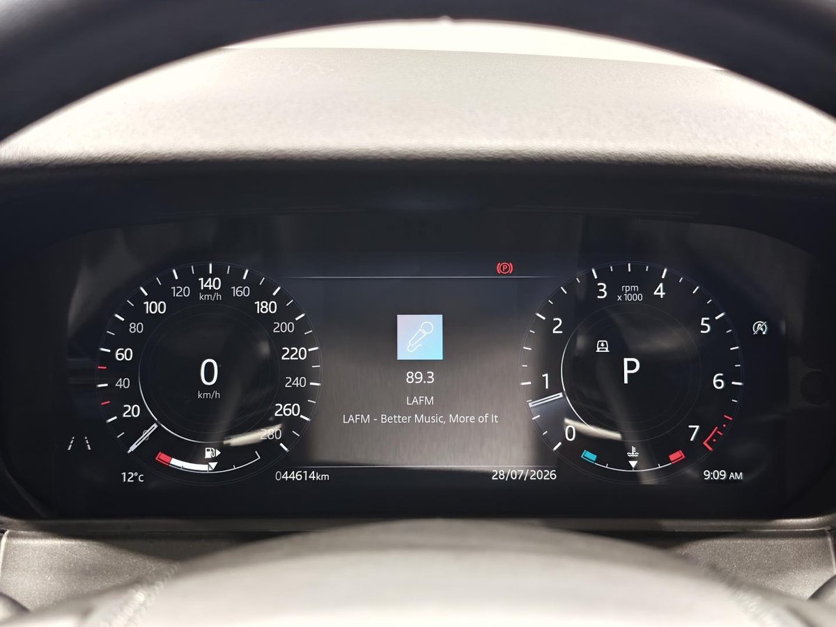2021 Land Rover Range Rover Velar P250 R-Dynamic SE L560 MY21 AWD image 16