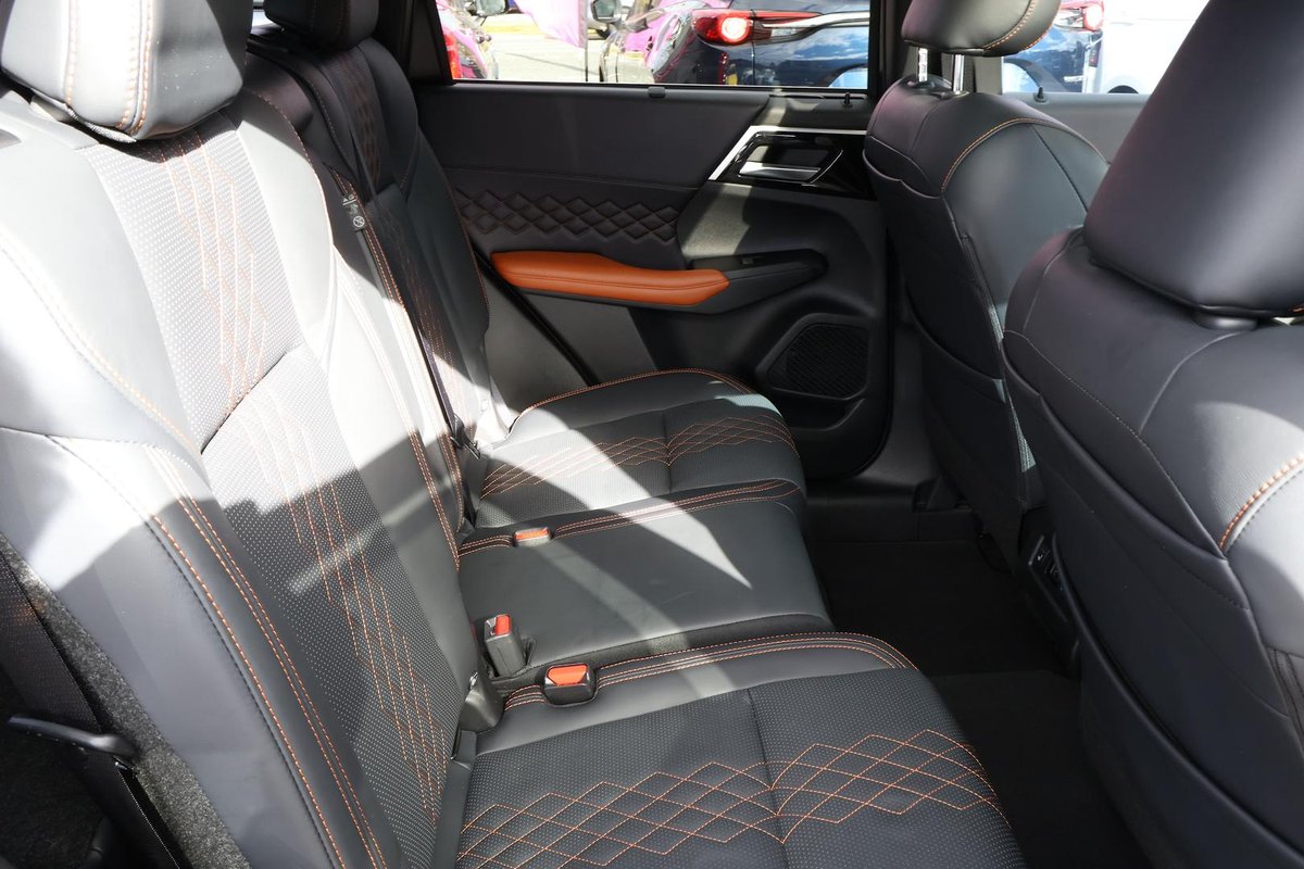 2024 Mitsubishi Outlander Exceed Tourer ZM MY24 AWD image 27