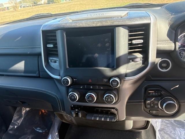2023 RAM 1500 Big Horn DT MY23 4X4 Dual Range image 13
