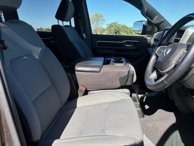 2023 RAM 1500 Big Horn DT MY23 4X4 Dual Range image 11