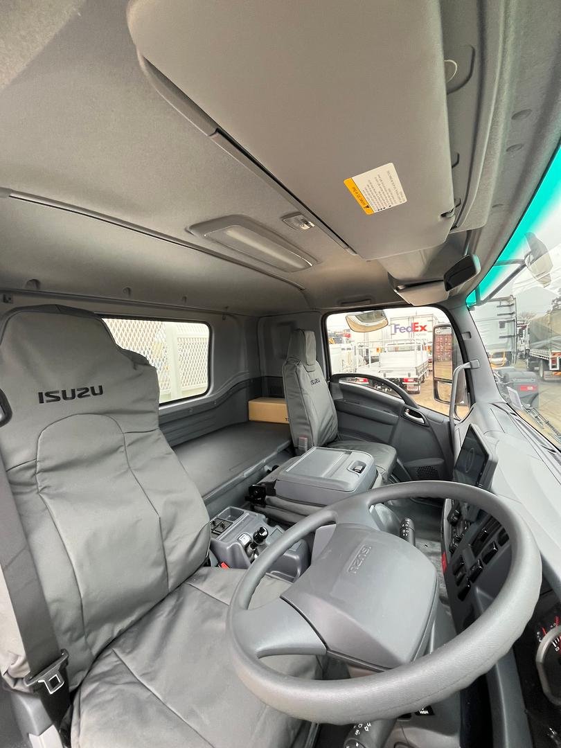 2025 Isuzu F Series FYJ300-350 image 13
