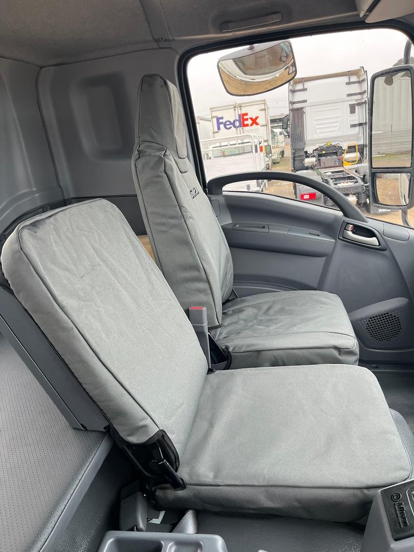2025 Isuzu F Series FYJ300-350 image 15