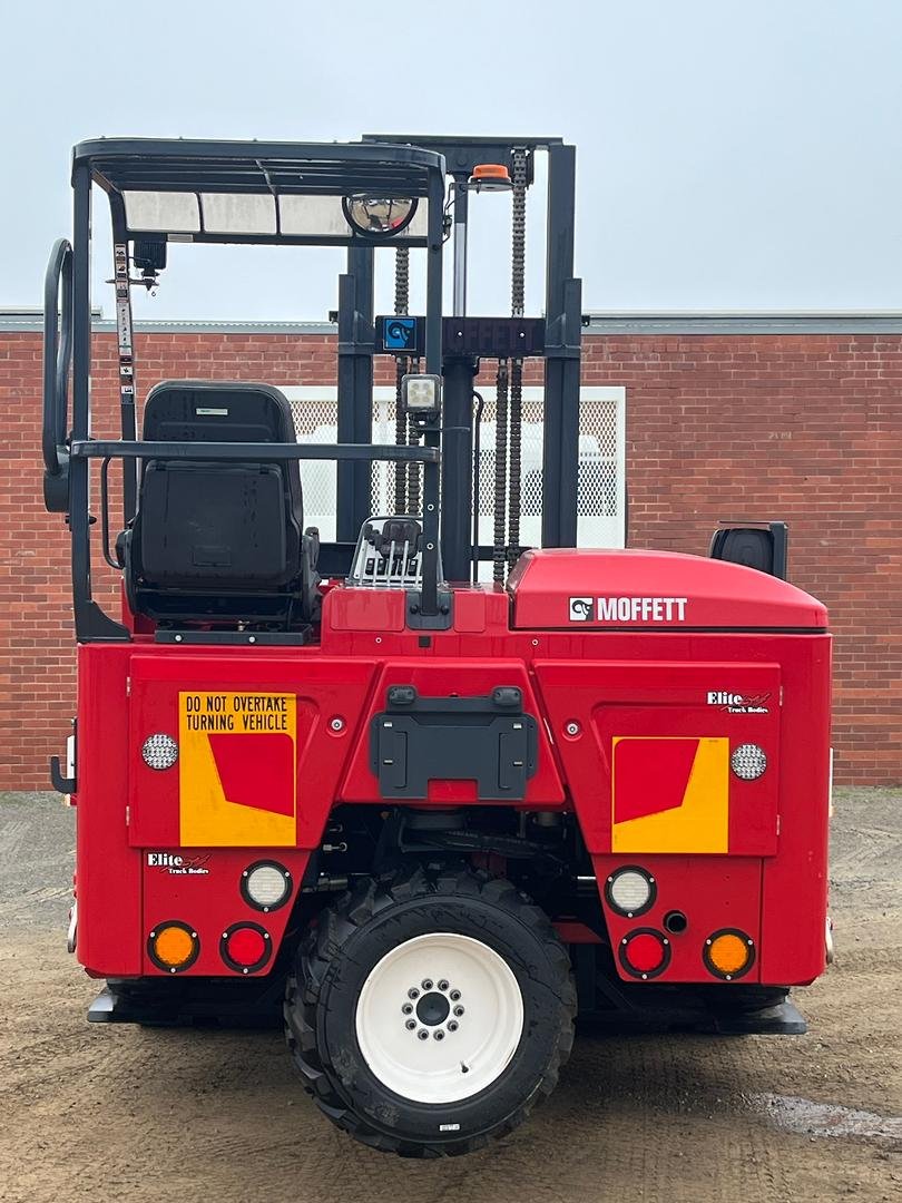 2025 Isuzu F Series FYJ300-350 image 4