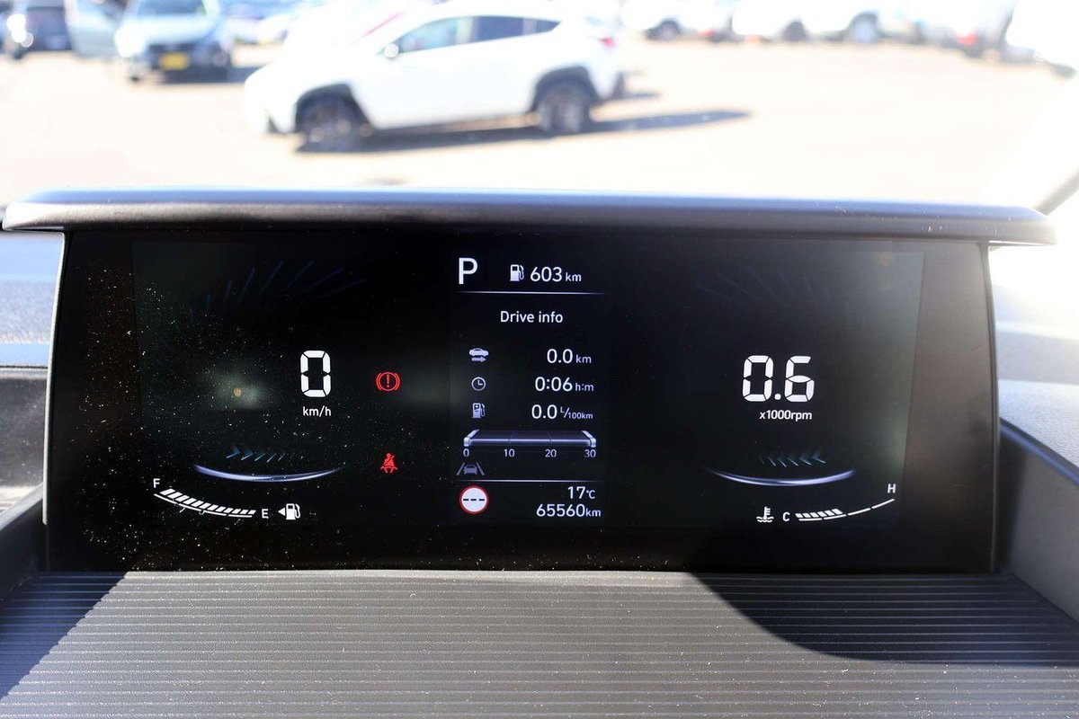 2024 Hyundai STARIA US4.V3 MY25 image 16