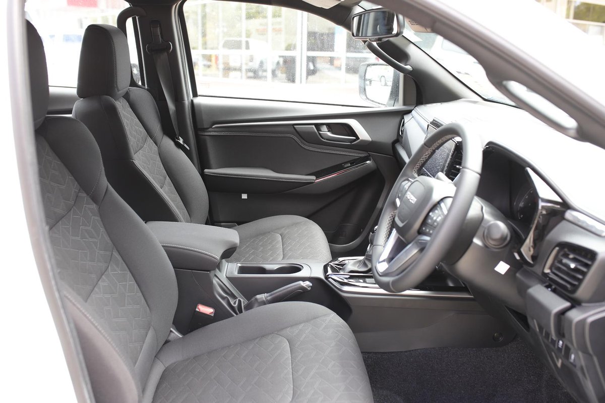 2025 Isuzu D-MAX LS-U MY25.5 4X4 Dual Range image 12