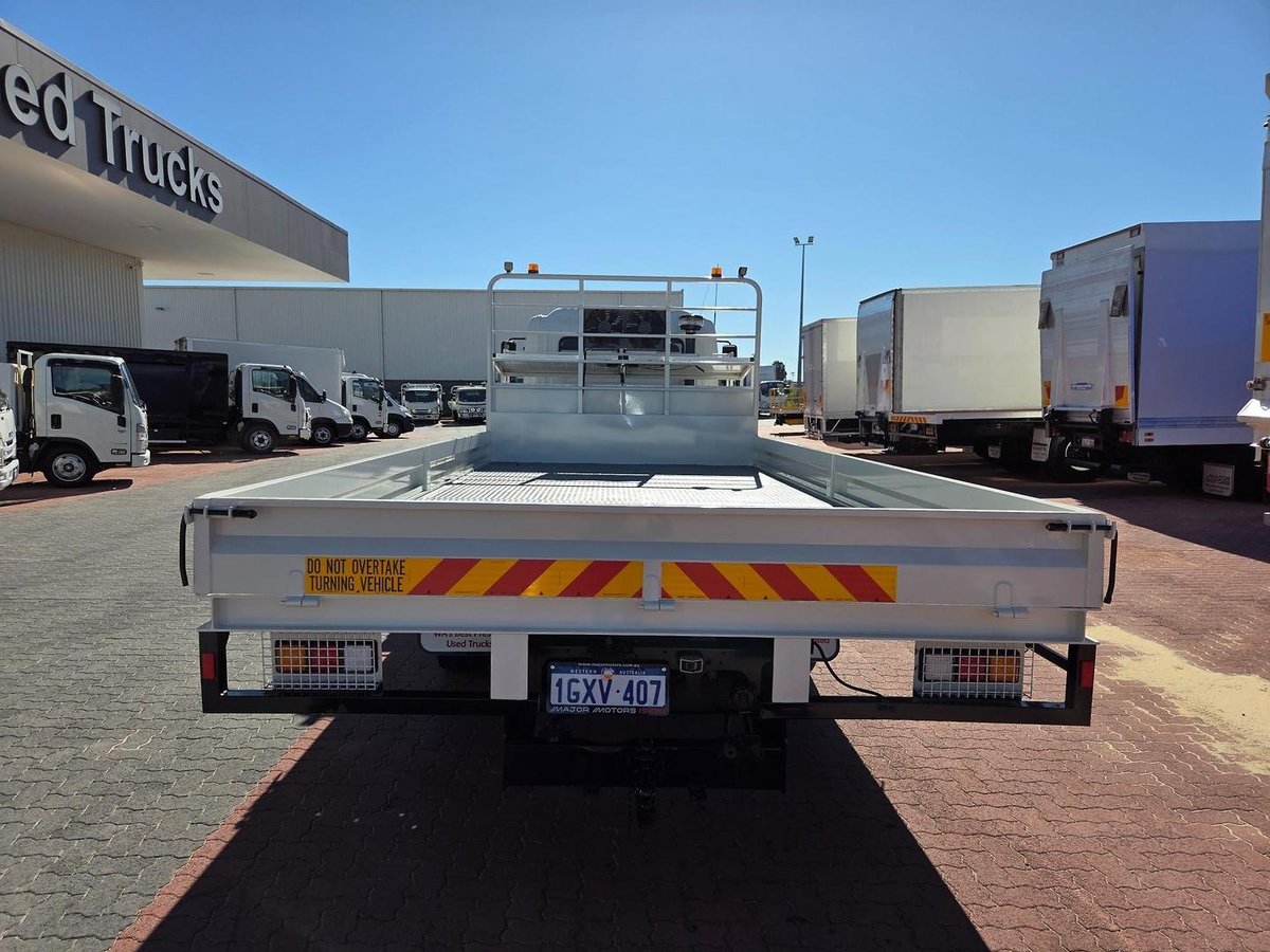 2019 Hino Fd 1124-500 Series 6 Ton Crew Cab Tray image 3