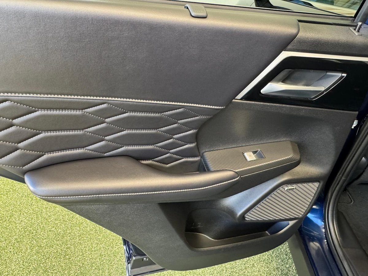 2025 Mitsubishi Outlander Exceed ZM MY25 AWD image 15
