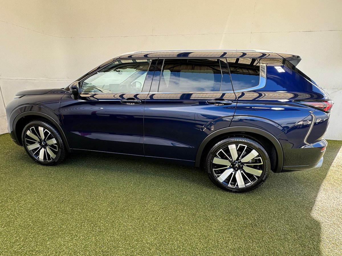 2025 Mitsubishi Outlander Exceed ZM MY25 AWD image 19