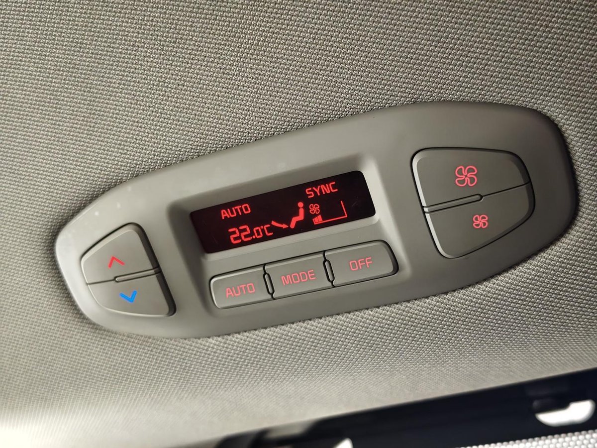 2015 Kia Carnival Platinum YP MY15 image 20