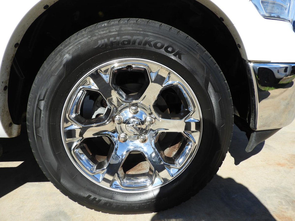 2019 RAM 1500 Laramie DS MY19 4X4 Dual Range image 20