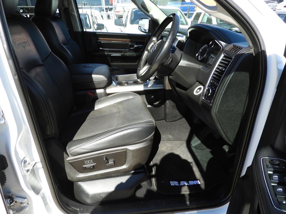 2019 RAM 1500 Laramie DS MY19 4X4 Dual Range image 9