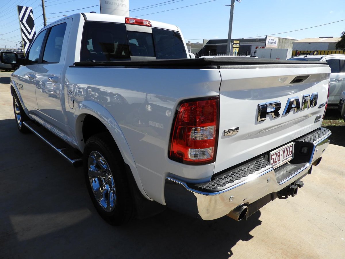 2019 RAM 1500 Laramie DS MY19 4X4 Dual Range image 4