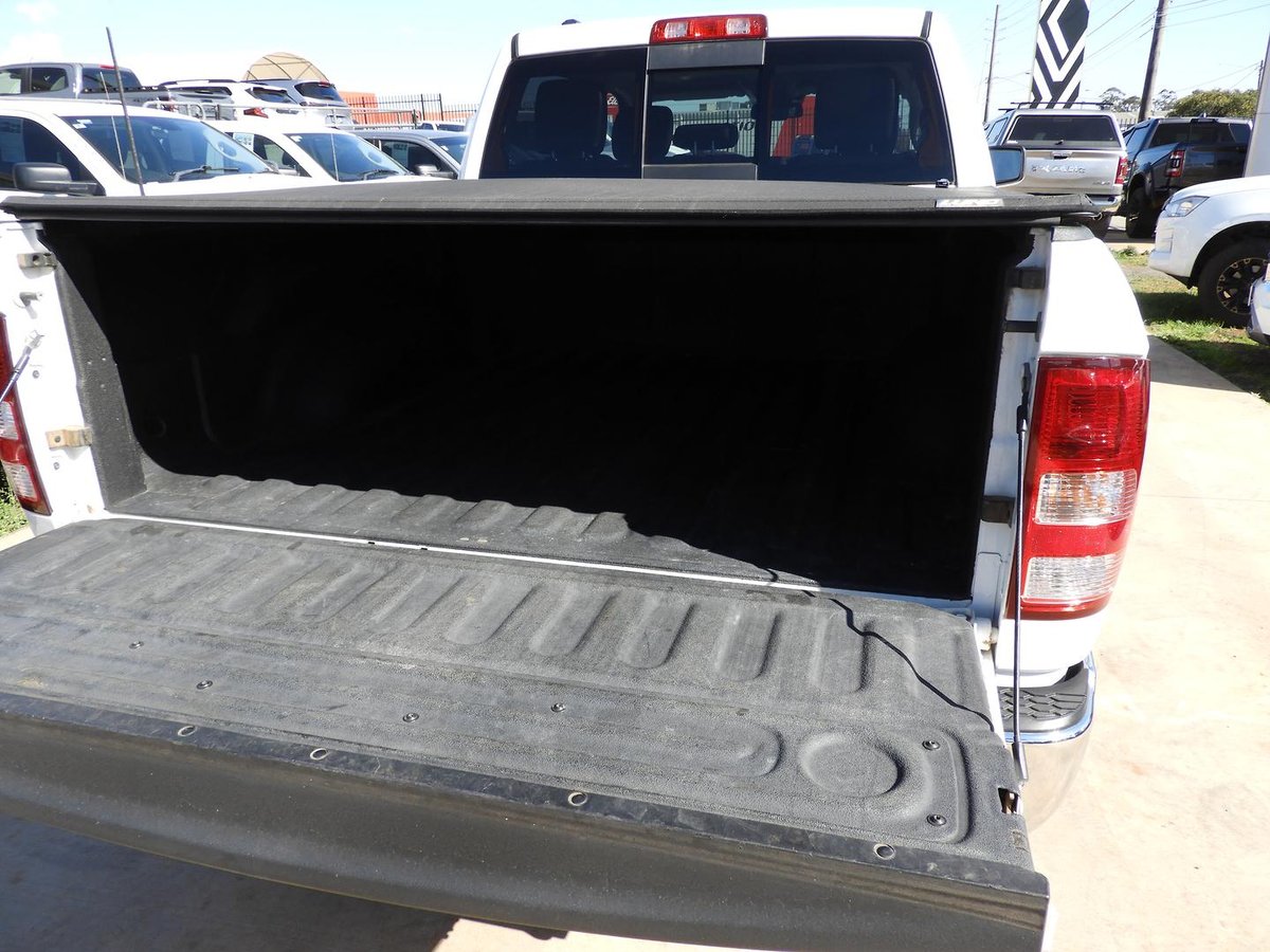 2019 RAM 1500 Laramie DS MY19 4X4 Dual Range image 7
