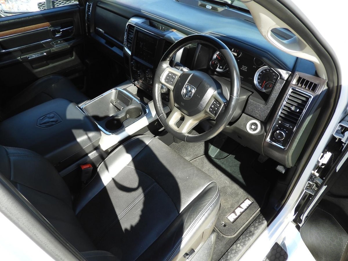 2019 RAM 1500 Laramie DS MY19 4X4 Dual Range image 8
