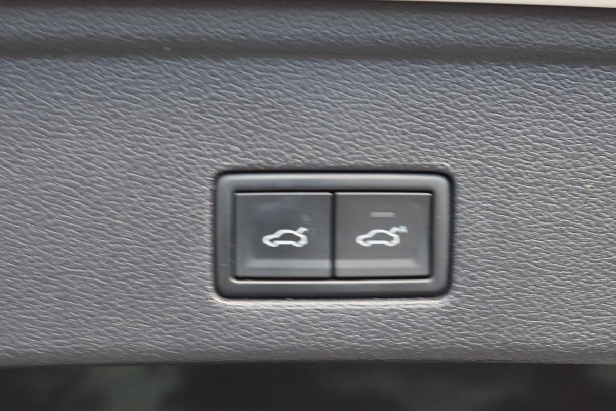 2024 Volkswagen Touareg 210TDI Elegance RC MY24 Four Wheel Drive image 32